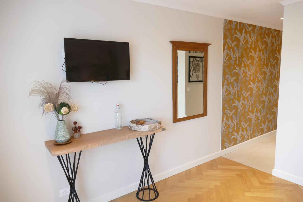 Les Agapanthes Bed & Breakfast Camphin-en-Pevele Eksteriør bilde